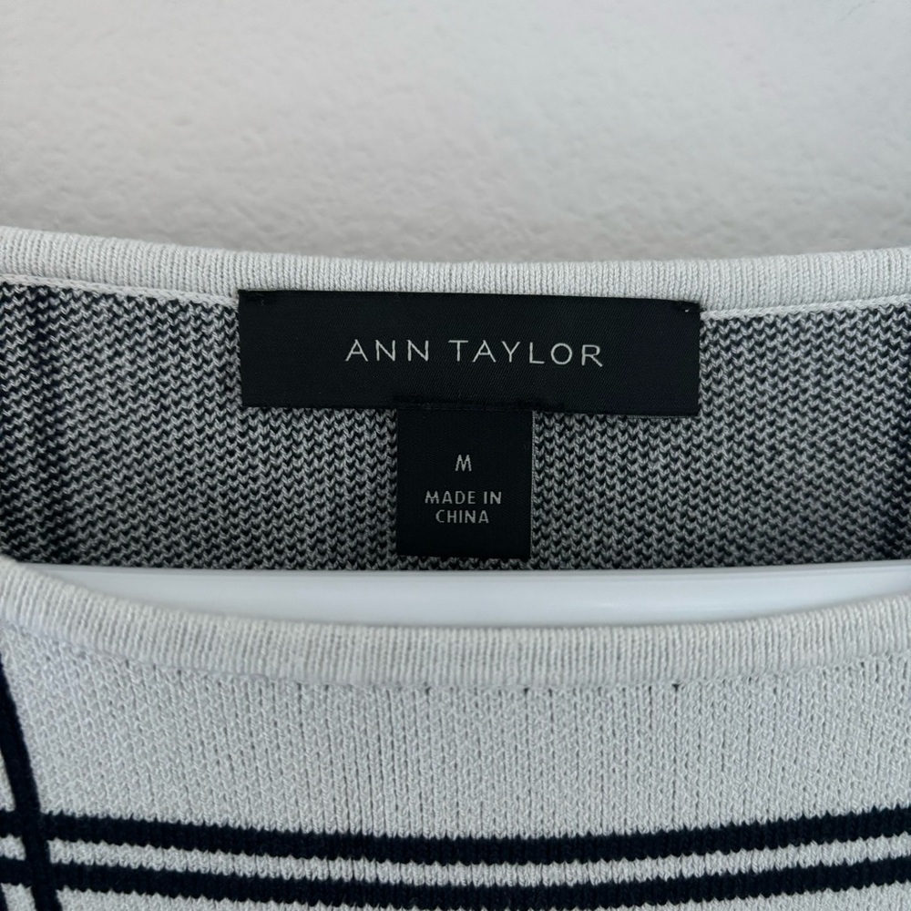 Ann Taylor Loft Windowpane Crew Neck Sweater - Picture 8 of 9